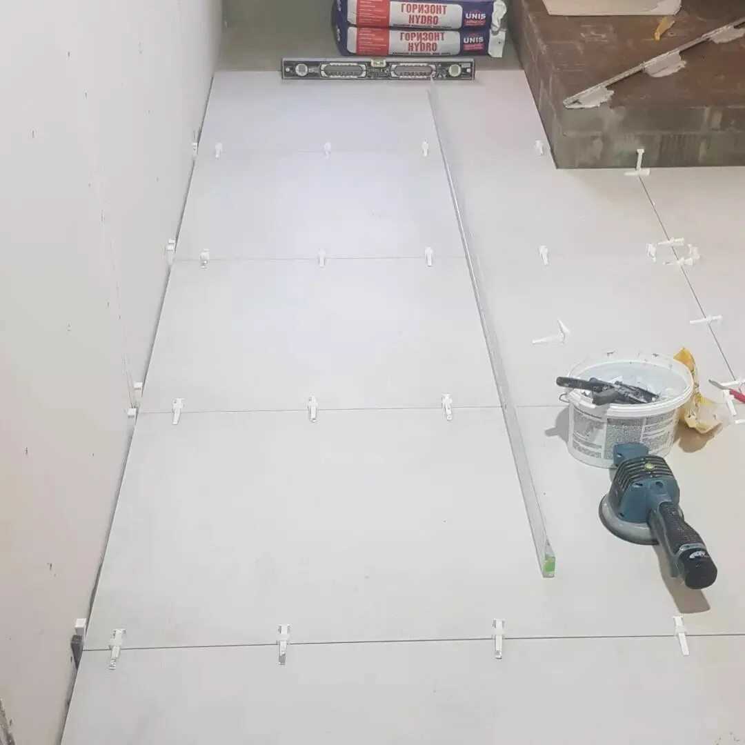 Укладка керамогранита 1200х600 на пол