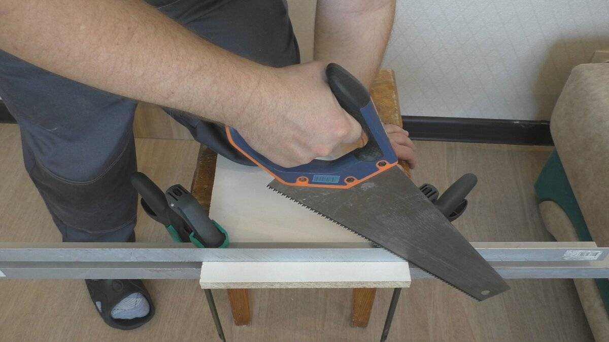 Как распилить мдф плинтус в домашних условиях: простые и эффективные способы