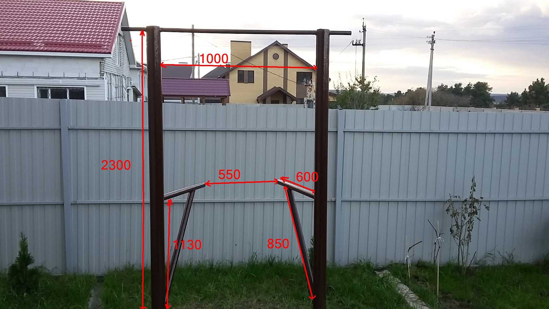Как быстро сделать уличный турник для дачи своими руками Чертежи, размеры и особенности изготовления конструкции для взрослых и детей